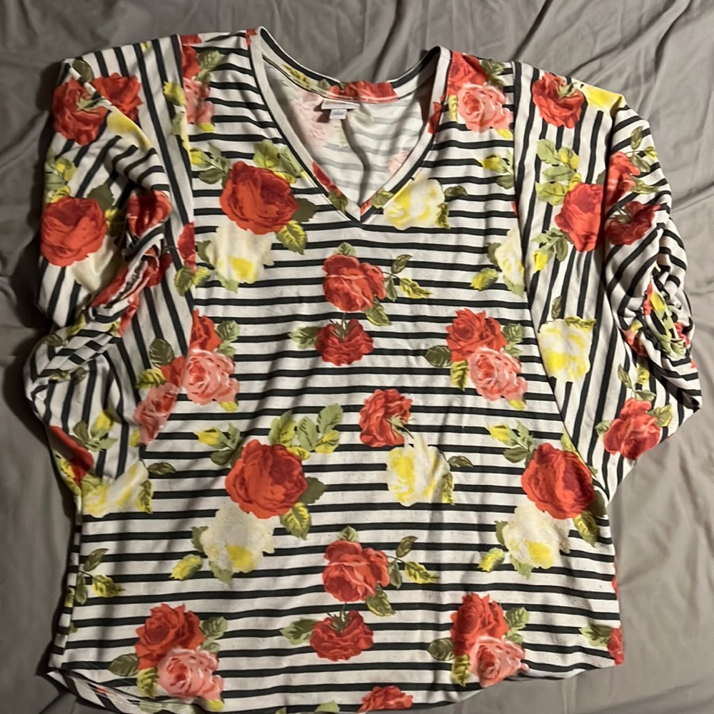 Lularoe Renee. Size L